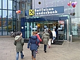 Auf dem Weg in die Bank...