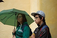 Es regnet noch immer. Es regnet noch immer.