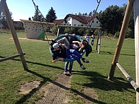 Am Spielplatz